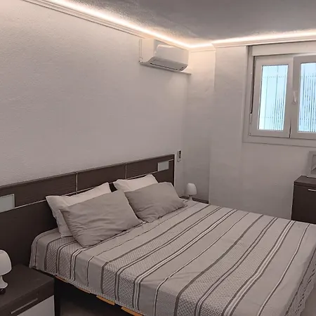 Апартаменты Tranquil Oceanfront Escape, One-bedroom Haven *